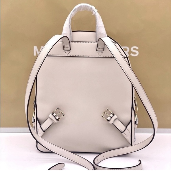 Michael Kors Jaycee Medium
Pebbled Leather Backpack Light - Picture 6 of 12